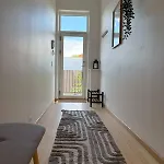 Pending Queen Bedroom With Balcony In Shared * Copenhaga