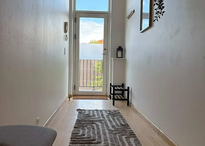 Pending Queen Bedroom With Balcony In Shared * Copenhague