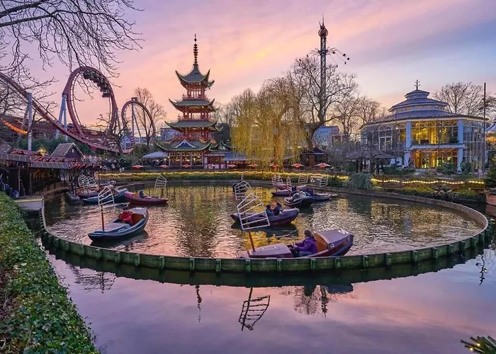 Pending Queen Bedroom With Balcony In Shared