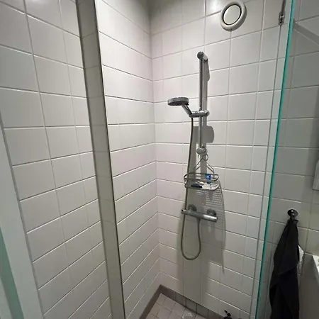 Apartment Pending Queen Bedroom With Balcony In Shared Kopenhagen
