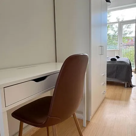 Pending Queen Bedroom With Balcony In Shared Kopenhagen